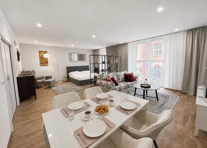 Veleslaveenka - Spacious Apartment In Pilsen Old Town photo